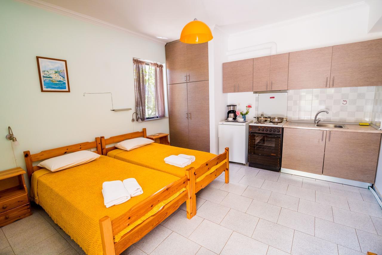 Elena Apartments คานาลี ภายนอก รูปภาพ