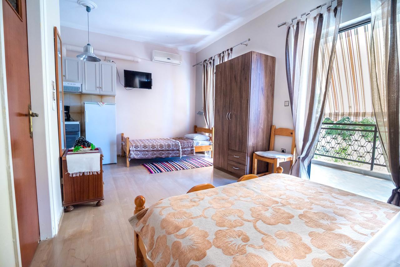 Elena Apartments คานาลี ภายนอก รูปภาพ